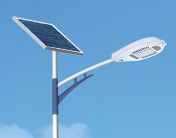 太陽能led路燈出現(xiàn)不亮情況從何查起？